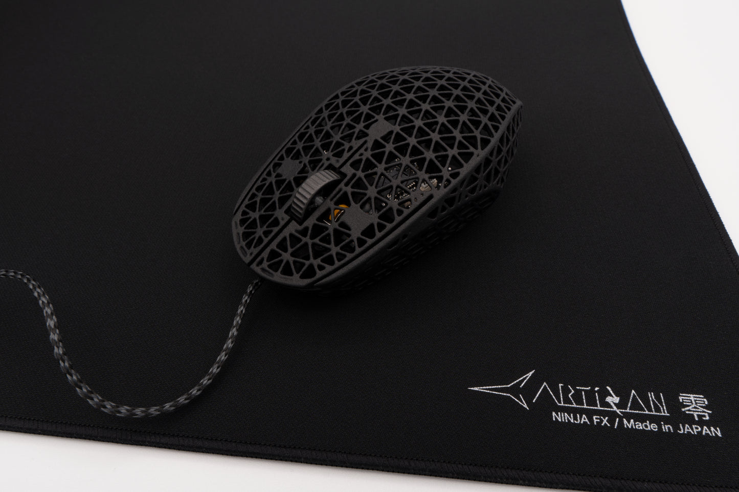 Gilmore Designs Gilmouse Diamond 26 gram lightweight performance gaming mouse Artisan OTSU
